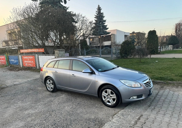 Opel Insignia cena 19999 przebieg: 212000, rok produkcji 2009 z Przedbórz małe 191